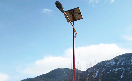 如何选择高质量的伊宁县太阳能路灯材料：全方位指南