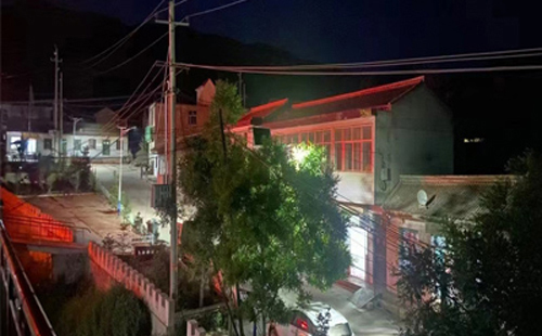 伊宁县太阳能路灯防雷接地做法详解